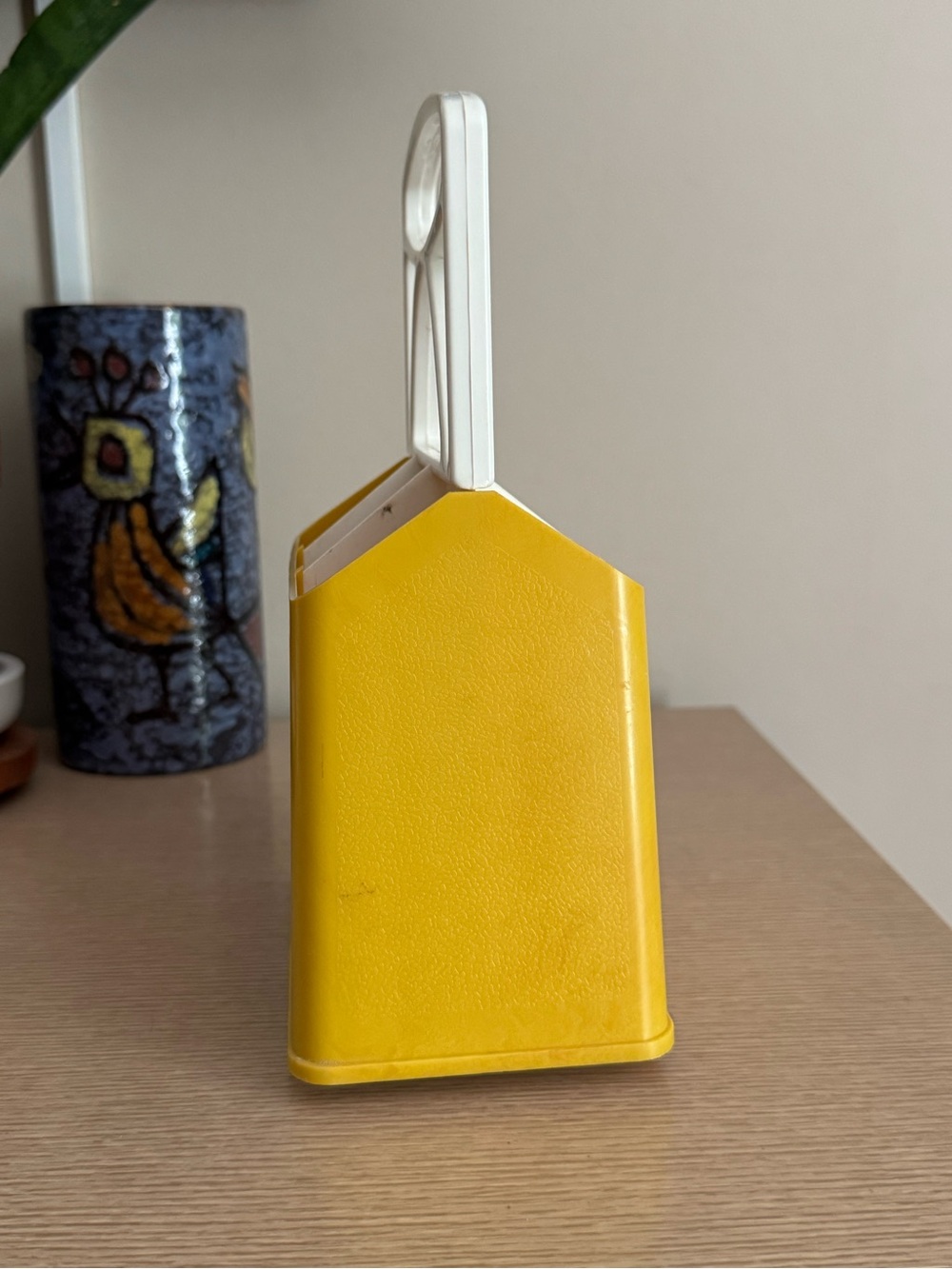 70s Vintage Yellow & White Plastic Utensil/Accessory Caddy - Picture 3 of 9